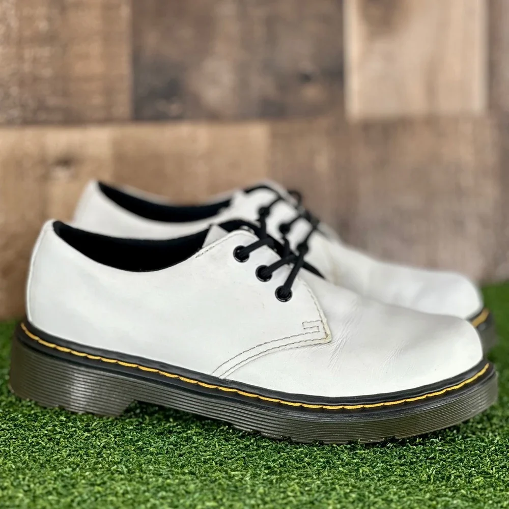 Dr. Martens 1461 White Leather Oxfords Dress Casual‎ Shoes - Junior Size 1